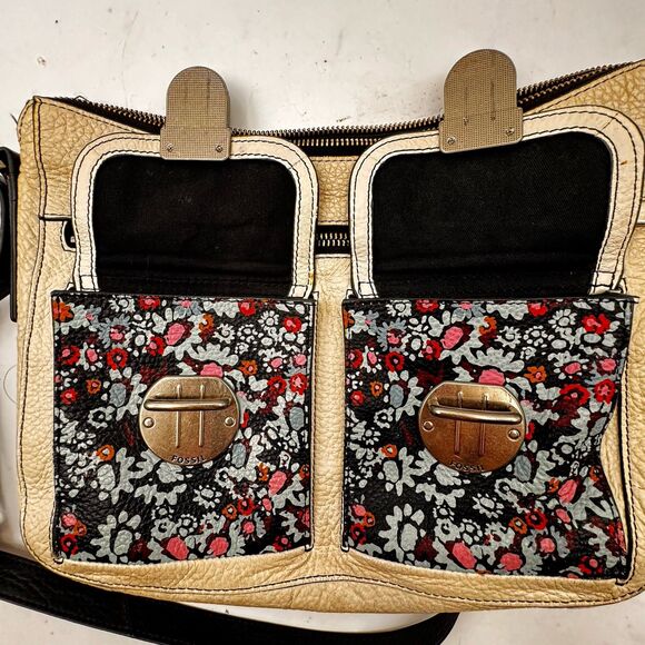 Fossil Off White Multi Color Leather Shoulder Bag Chunky Silver Hardware - Picture 13 of 16